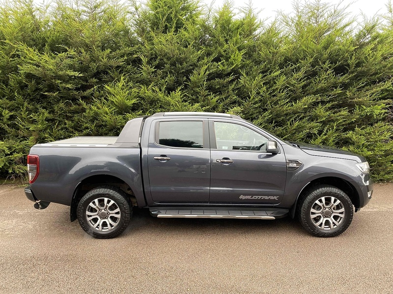 Ford 3.2 TDCi 197bhp Wildtrak 4x4 PICK UP TRUCK - CANNOPY