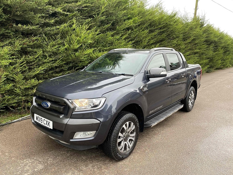 Ford 3.2 TDCi 197bhp Wildtrak 4x4 PICK UP TRUCK - CANNOPY