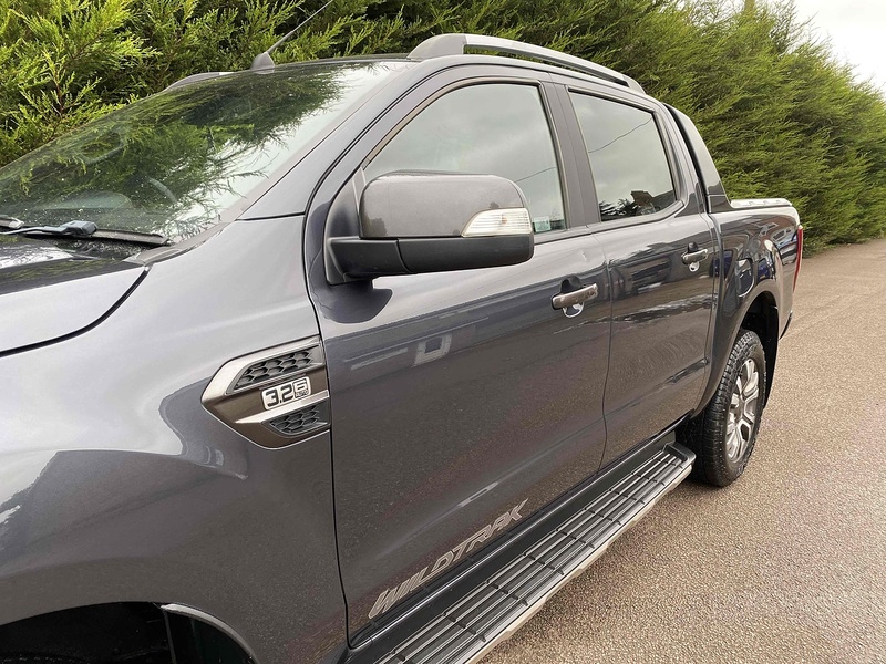 Ford 3.2 TDCi 197bhp Wildtrak 4x4 PICK UP TRUCK - CANNOPY