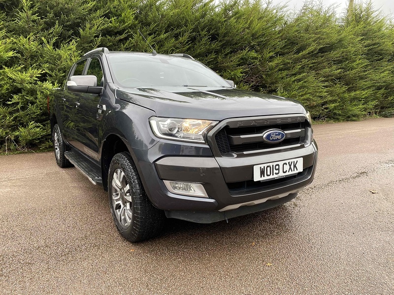 Ford 3.2 TDCi 197bhp Wildtrak 4x4 PICK UP TRUCK - CANNOPY