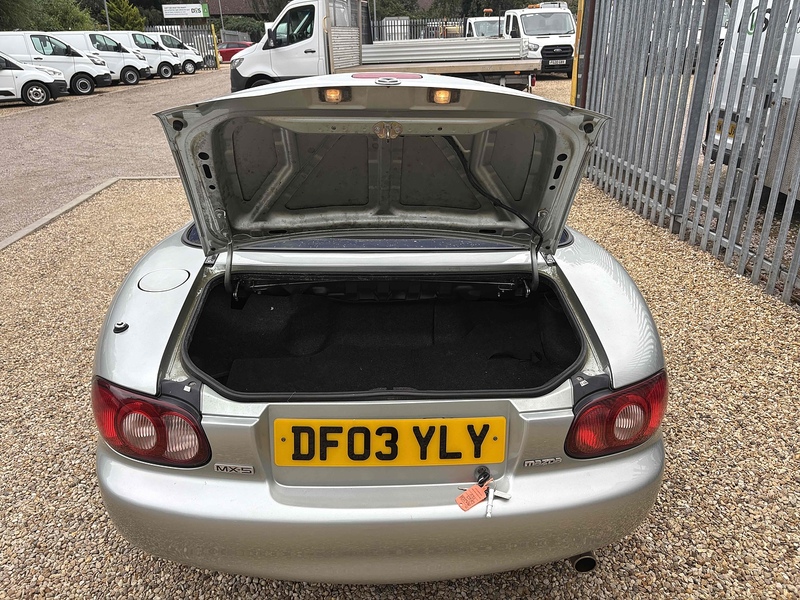 Mazda Nevada 1.8 CONVERTIBLE 1.8 2dr Convertible Manual Petrol