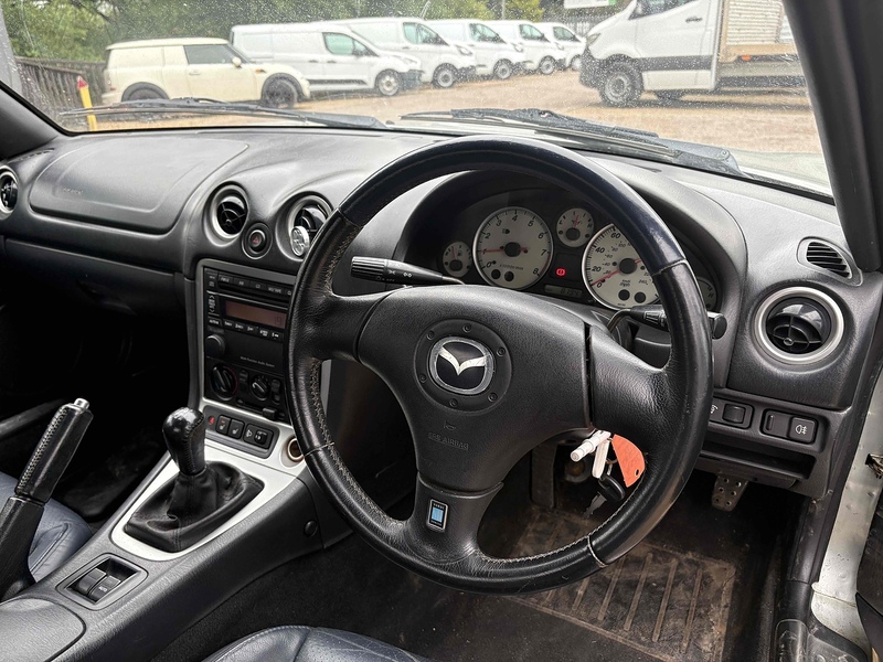 Mazda Nevada 1.8 CONVERTIBLE 1.8 2dr Convertible Manual Petrol