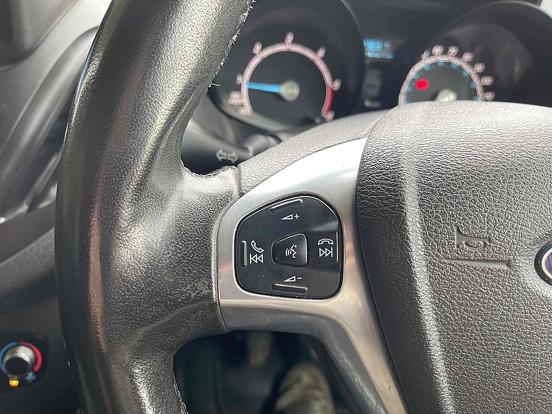 Ford 1.5 TDCi SWB PANEL VAN WHITE - EURO 6