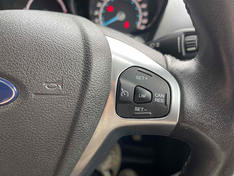 Ford 1.5 TDCi SWB PANEL VAN WHITE - EURO 6