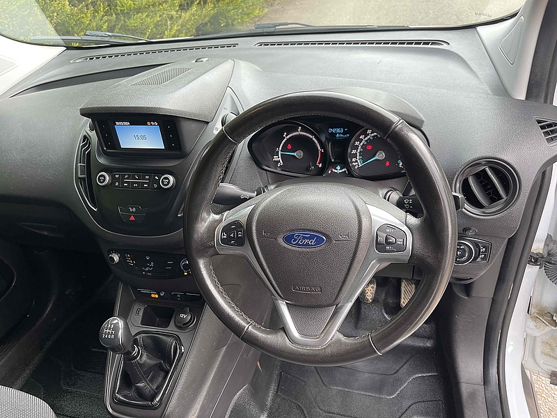 Ford 1.5 TDCi SWB PANEL VAN WHITE - EURO 6