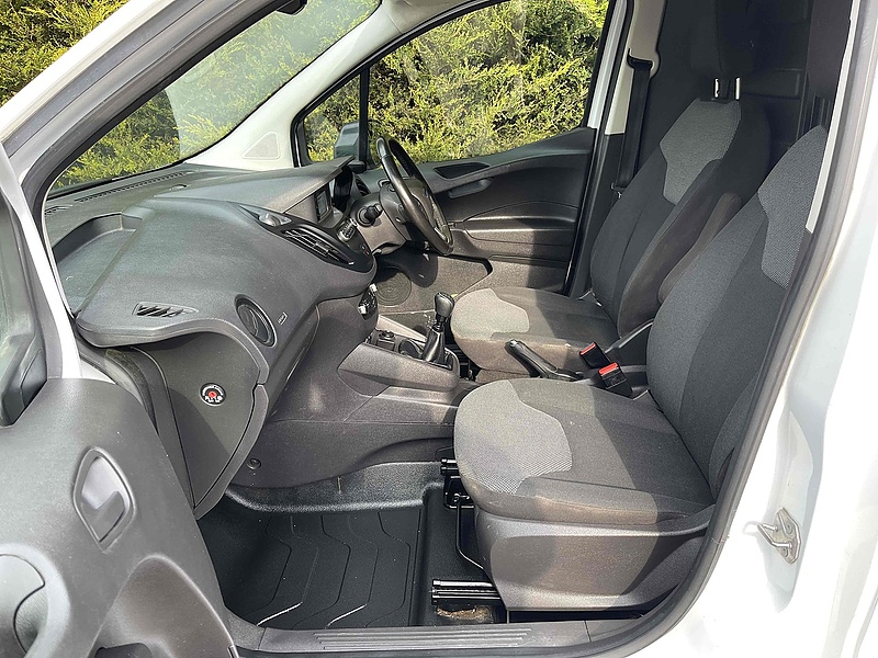 Ford 1.5 TDCi SWB PANEL VAN WHITE - EURO 6