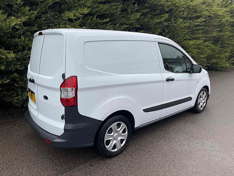 Ford 1.5LTDCi Trend SWB PANEL VAN WHITE - EURO 6