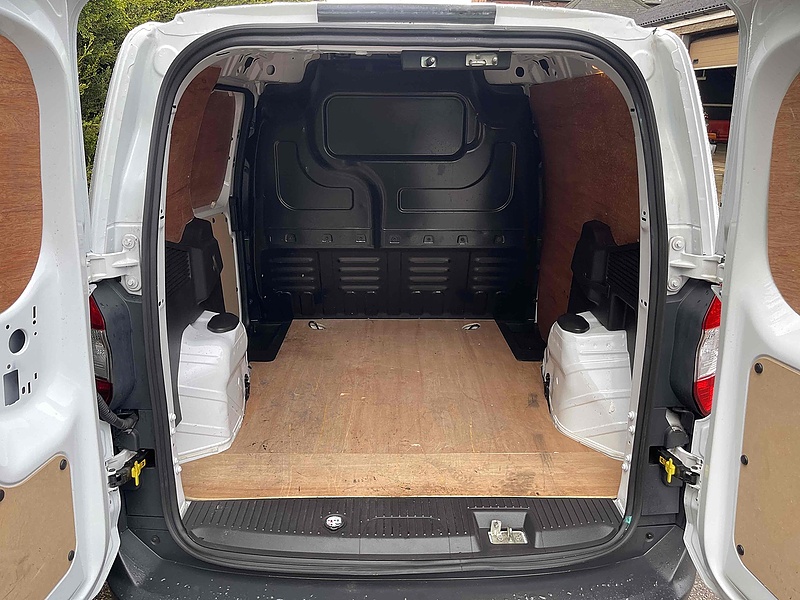 Ford 1.5LTDCi Trend SWB PANEL VAN WHITE - EURO 6