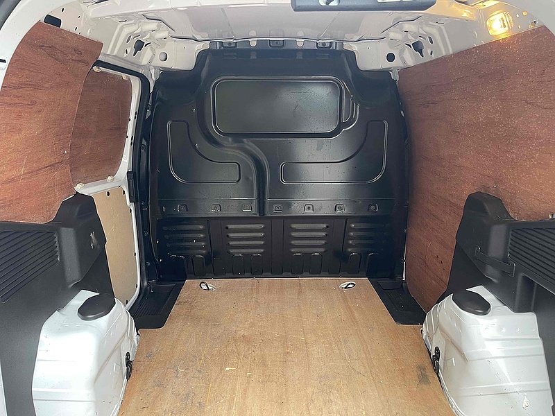 Ford 1.5LTDCi Trend SWB PANEL VAN WHITE - EURO 6