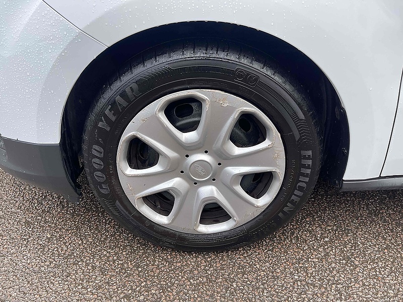 Ford 1.5LTDCi Trend SWB PANEL VAN WHITE - EURO 6