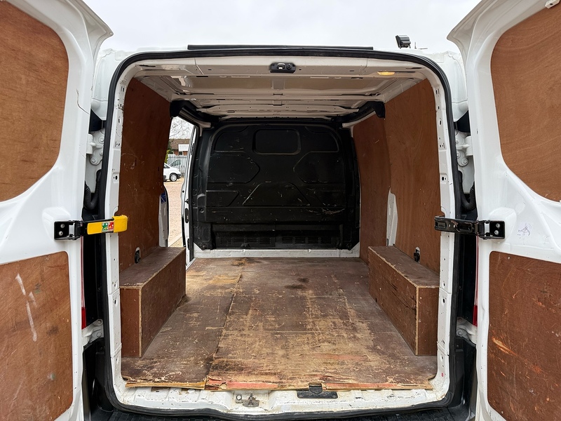 Ford 300 2.0 EcoBlue Leader SWB PANEL VAN L1 -