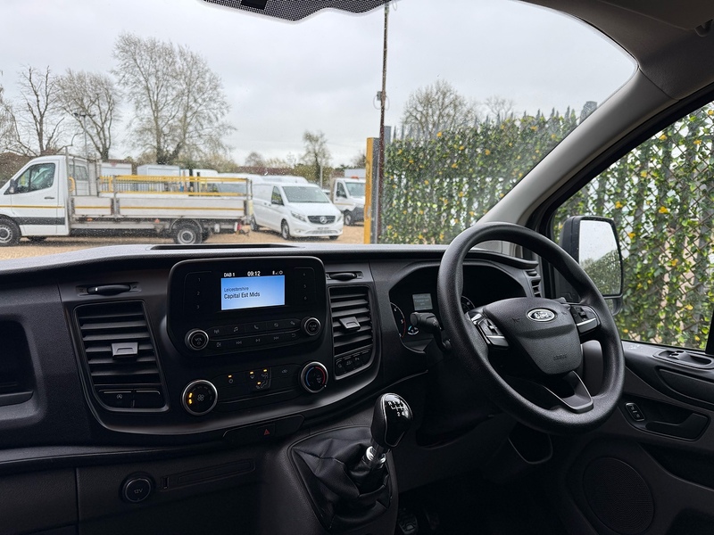 Ford 300 2.0 EcoBlue Leader SWB PANEL VAN L1 -