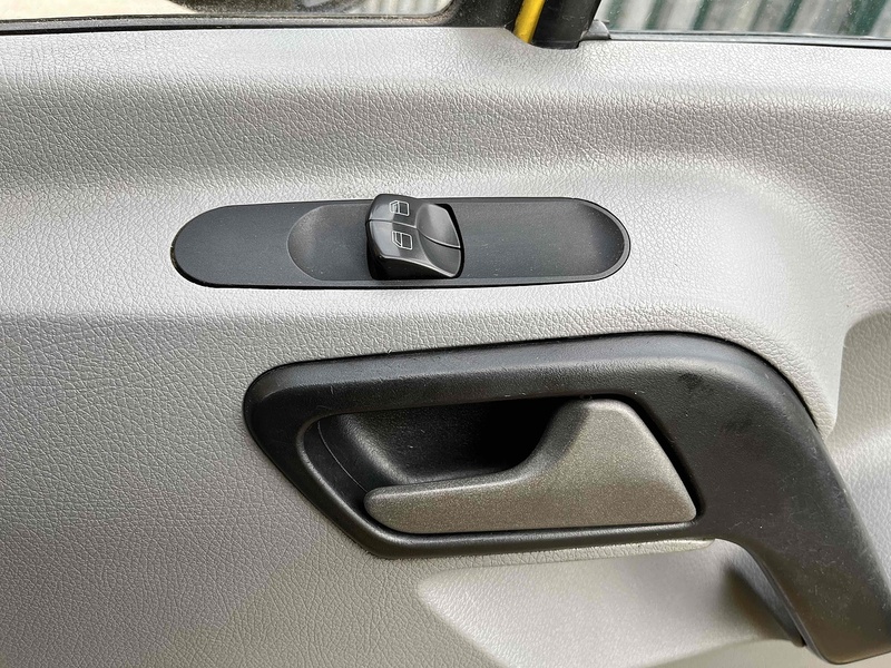 Mercedes-Benz 313 2.1 CDI LWB Luton Van - Tail Lift