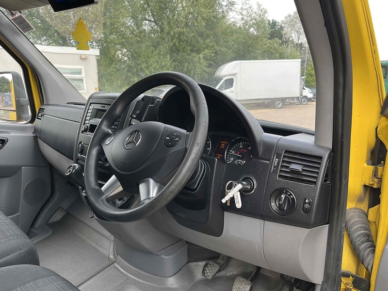Mercedes-Benz 313 2.1 CDI LWB Luton Van - Tail Lift