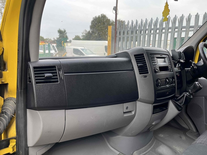 Mercedes-Benz 313 2.1 CDI LWB Luton Van - Tail Lift