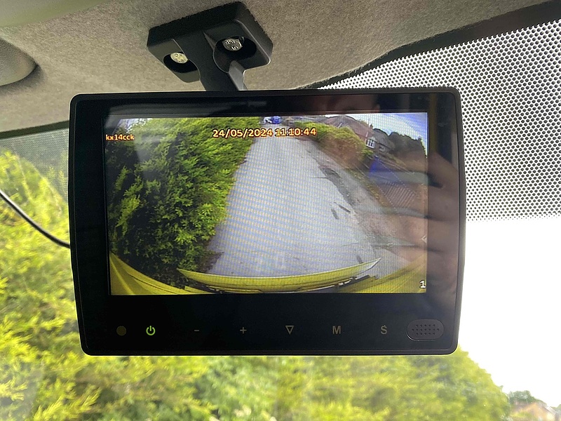 Mercedes-Benz 313 2.1 CDI LWB LUTON VAN TAIL LIFT - YELLOW