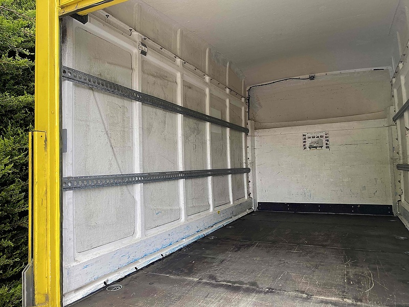 Mercedes-Benz 313 2.1 CDI LWB LUTON VAN TAIL LIFT - YELLOW