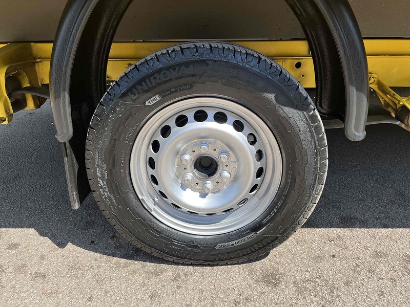 Mercedes-Benz 2.1 313 CDI LWB LUTON VAN TAIL LIFT - YELLOW