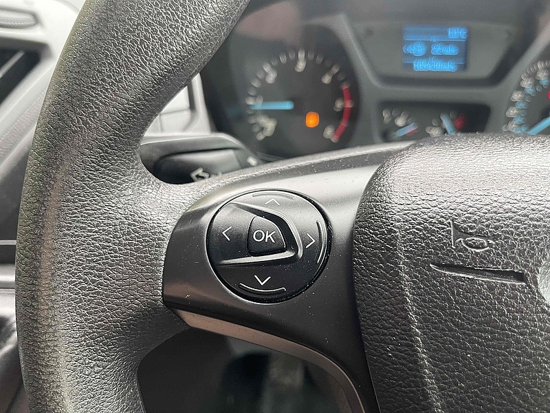 Ford 290 2.2 TDCi ECOnetic LWB L2 PANEL VAN - WHITE 2.2 5dr Panel Van Manual Diesel