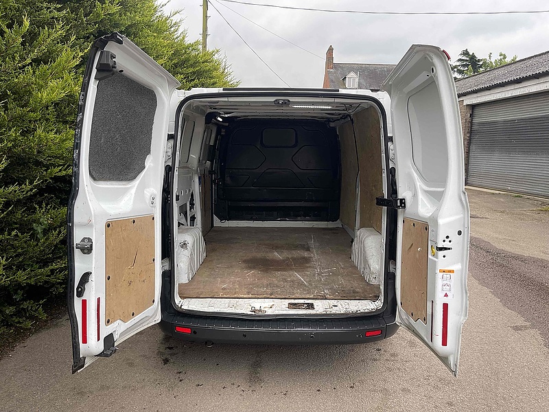 Ford 290 2.2 TDCi ECOnetic LWB L2 PANEL VAN - WHITE 2.2 5dr Panel Van Manual Diesel