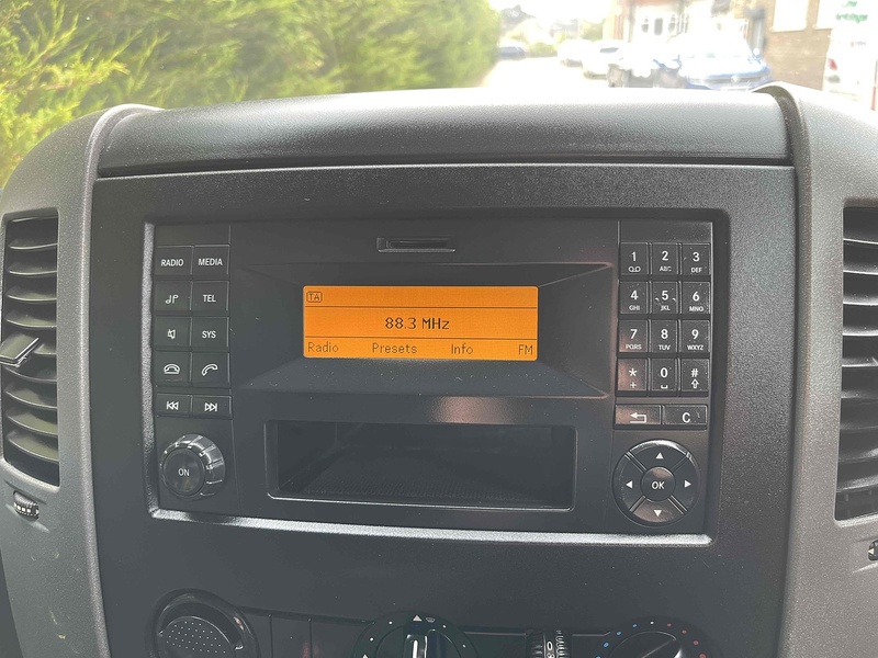 Mercedes-Benz 313 2.1 CDI LWB LUTON VAN TAIL LIFT