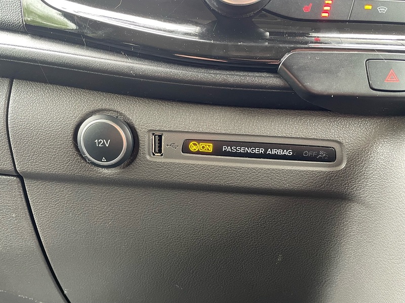 Ford 320 2.0 EcoBlue Limited SWB PANEL VAN - EURO 6