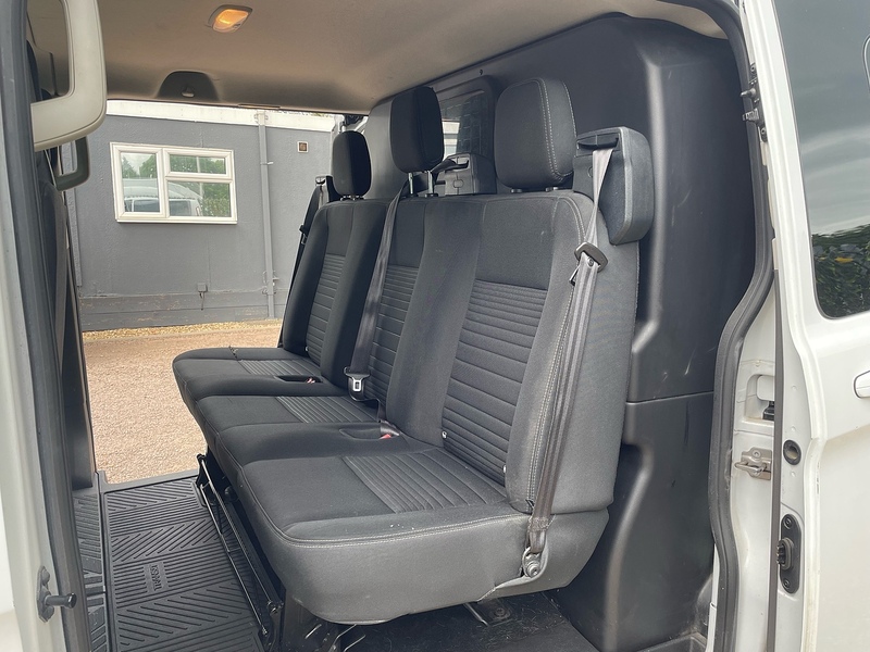 Ford 320 2.0 EcoBlue Limited SWB PANEL VAN - EURO 6