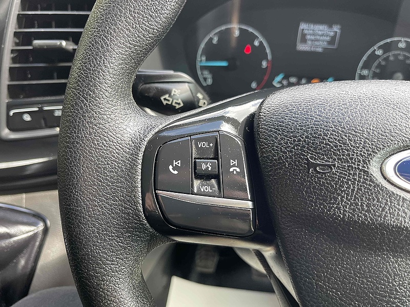 Ford 2.0 350 EcoBlue Leader XLWB L4 LUTON VAN TAIL LIFT - EURO 6 2.0 2dr Luton Van Manual Diesel