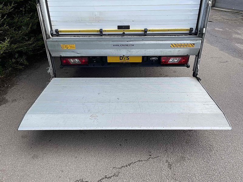 Ford 2.0 350 EcoBlue Leader XLWB L4 LUTON VAN TAIL LIFT - EURO 6 2.0 2dr Luton Van Manual Diesel