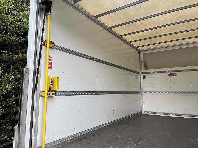 Ford 2.0 350 EcoBlue Leader XLWB L4 LUTON VAN TAIL LIFT - EURO 6 2.0 2dr Luton Van Manual Diesel