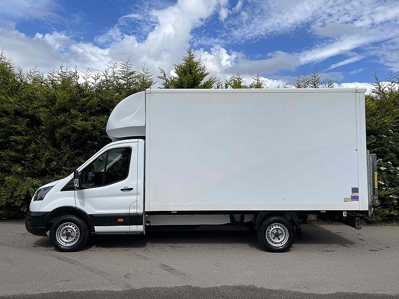Ford 2.0 350 EcoBlue Leader XLWB L4 LUTON VAN TAIL LIFT - EURO 6 2.0 2dr Luton Van Manual Diesel