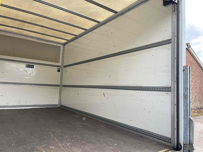 Ford 2.0 350 EcoBlue Leader XLWB L4 LUTON VAN TAIL LIFT - EURO 6 2.0 2dr Luton Van Manual Diesel