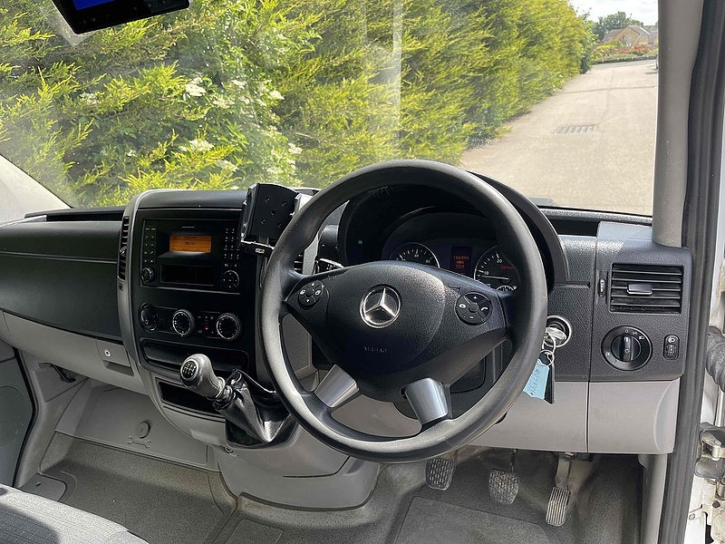 Mercedes-Benz 313 2.1 CDI LWB LUTON CURTAINSIDE VAN - BARN DOORS