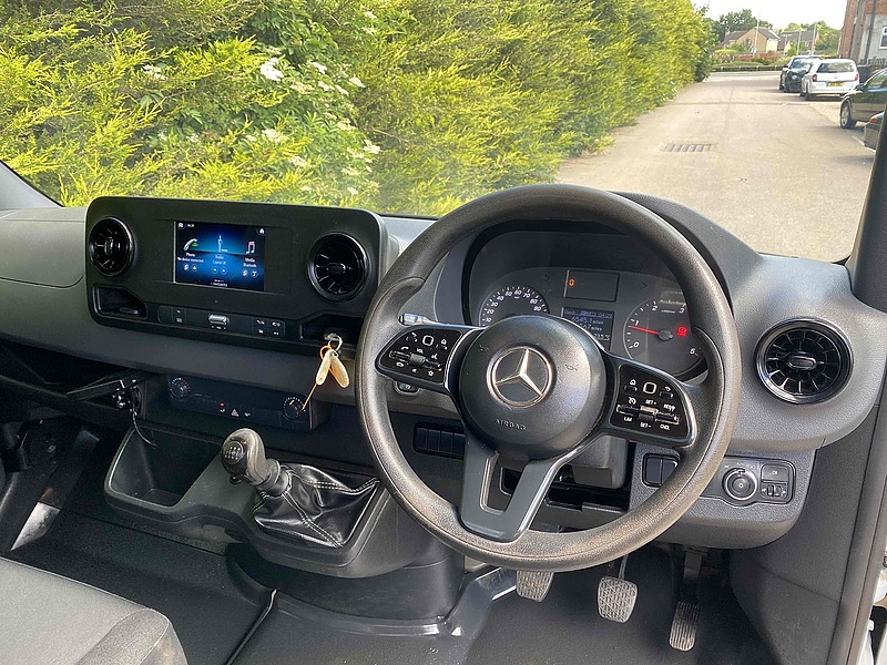 Mercedes-Benz 315 2.0 CDI Progressive LWB DROPSIDE - EURO 6