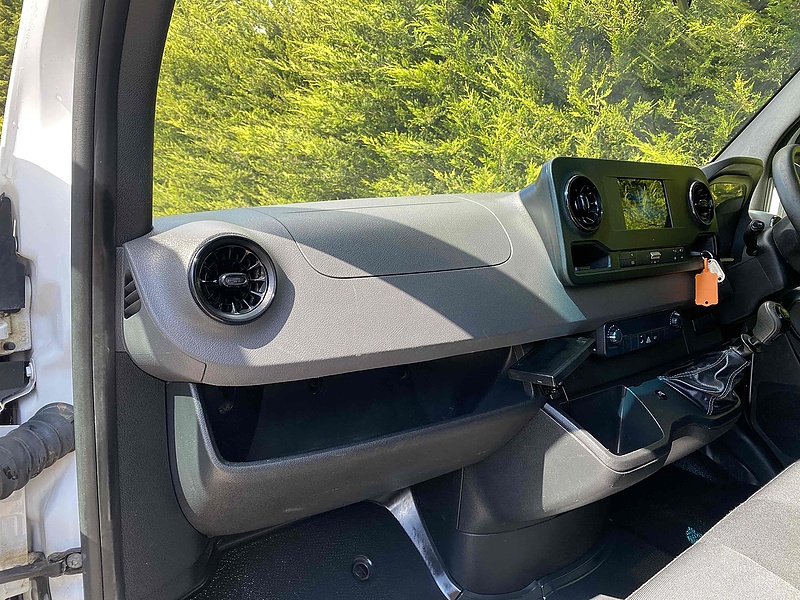 Mercedes-Benz 315 2.0 CDI Progressive LWB DROPSIDE - EURO 6