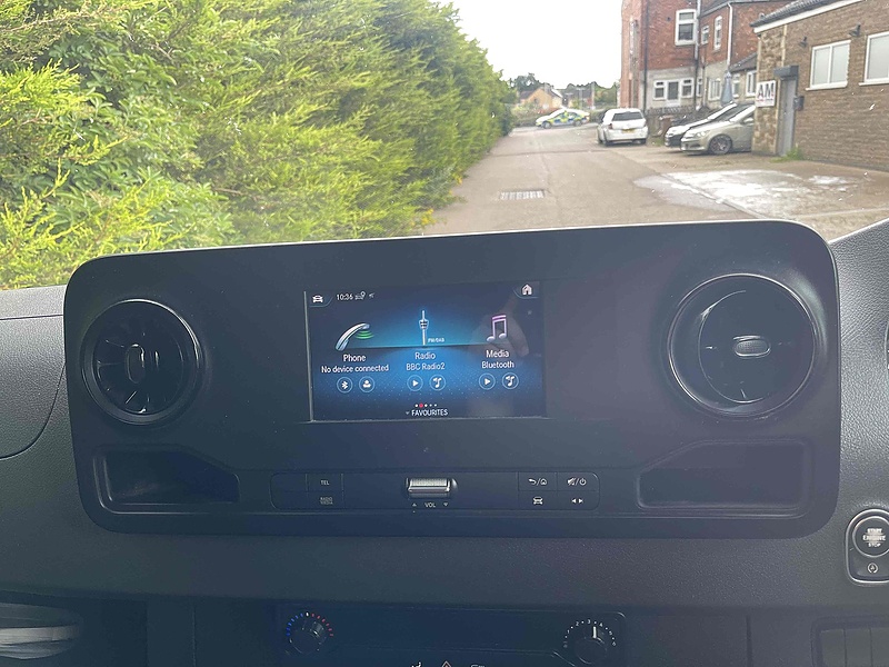 Mercedes-Benz 2.1 316 CDI LWB PANEL VAN WHITE - EURO 6