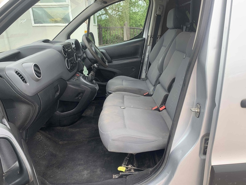 Citroen HDi 850 Enterprise 1.6L SWB PANEL VAN - SILVER NO VAT