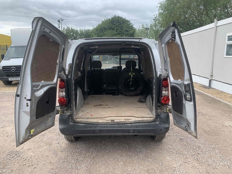 Citroen HDi 850 Enterprise 1.6L SWB PANEL VAN - SILVER NO VAT