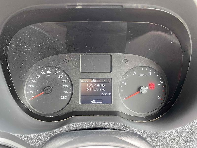 Mercedes-Benz 2.0 315 CDI Progressive LWB DROPSIDE WHITE