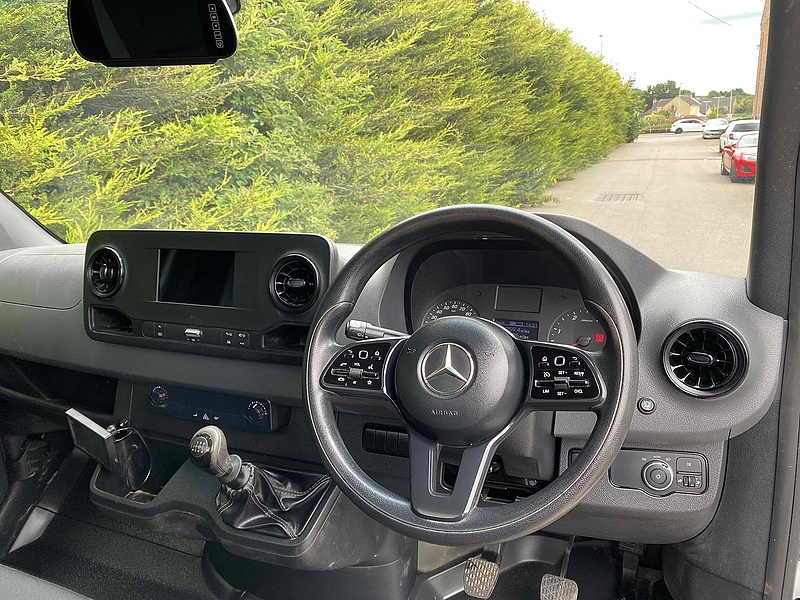 Mercedes-Benz 2.0 315 CDI Progressive LWB DROPSIDE WHITE