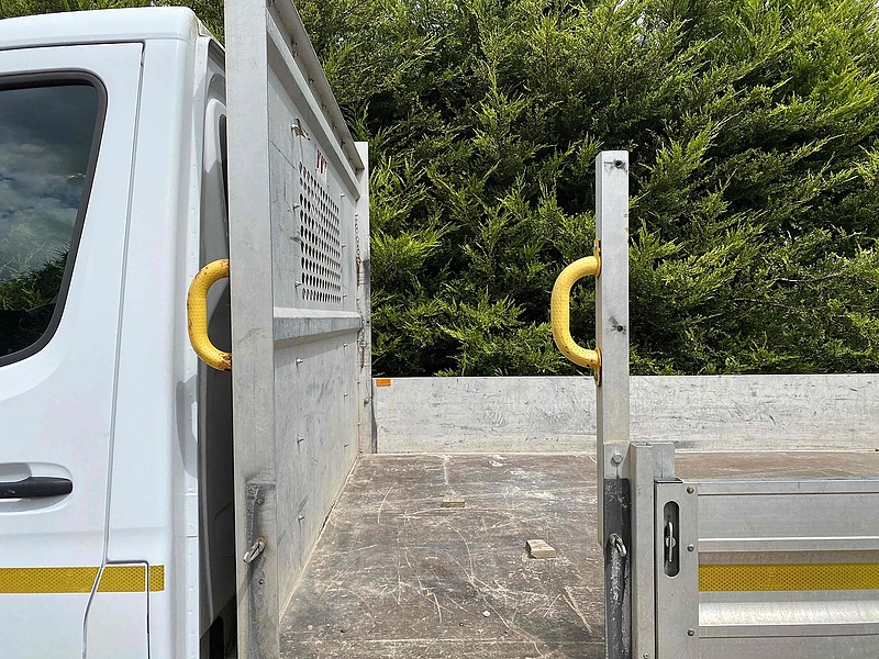 Mercedes-Benz 2.0 315 CDI Progressive LWB DROPSIDE WHITE