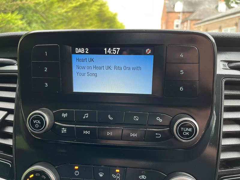 Ford 2.0 350 EcoBlue Leader MWB DOUBLE CAB TIPPER - 7 SEATS