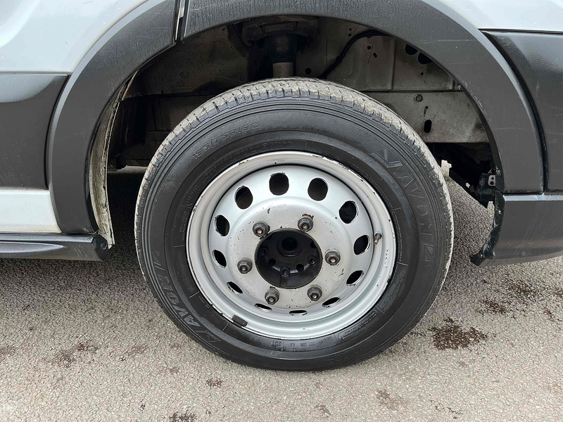 Ford 2.0 350 EcoBlue Leader MWB DOUBLE CAB TIPPER - 7 SEATS