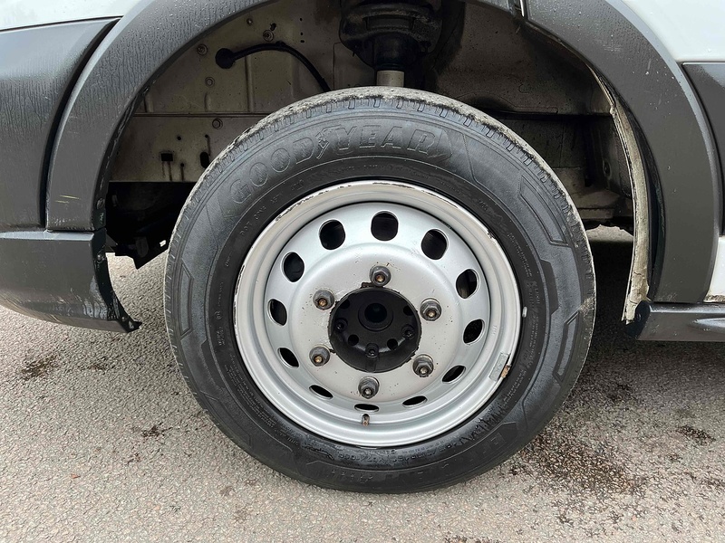 Ford 2.0 350 EcoBlue Leader MWB DOUBLE CAB TIPPER - 7 SEATS