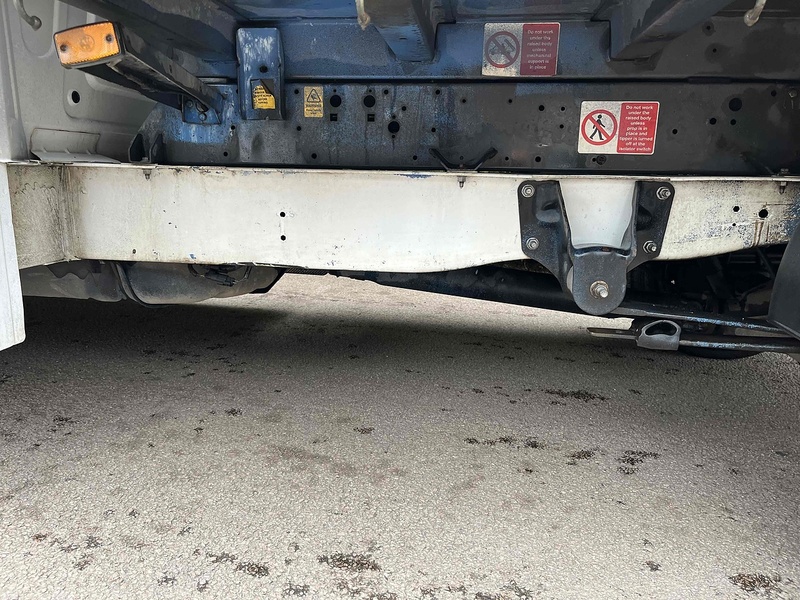 Ford 2.0 350 EcoBlue Leader MWB DOUBLE CAB TIPPER - 7 SEATS