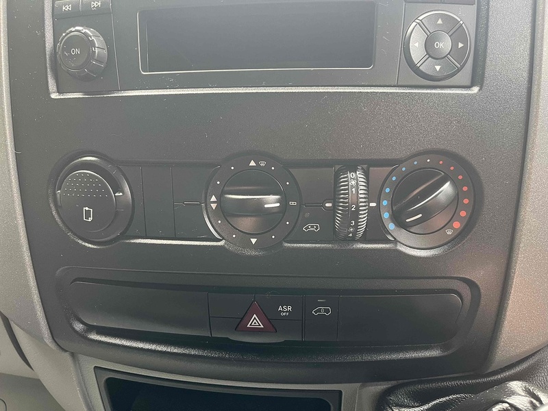 Mercedes-Benz 2.1 314 CDI LWB LUTON VAN TAIL LIFT - EURO 6