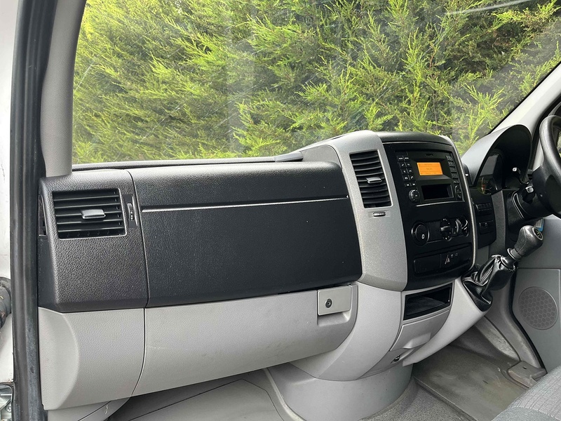 Mercedes-Benz 2.1 314 CDI LWB LUTON VAN TAIL LIFT - EURO 6