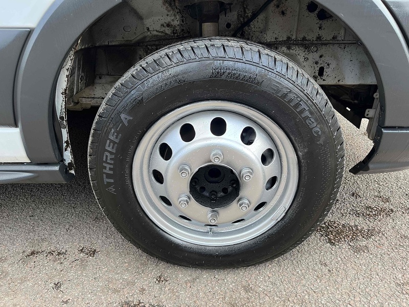 Ford 2.0 350 EcoBlue L4 XLWB DROPSIDE EURO 6 - DRW 2.0 2dr Dropside Manual Diesel