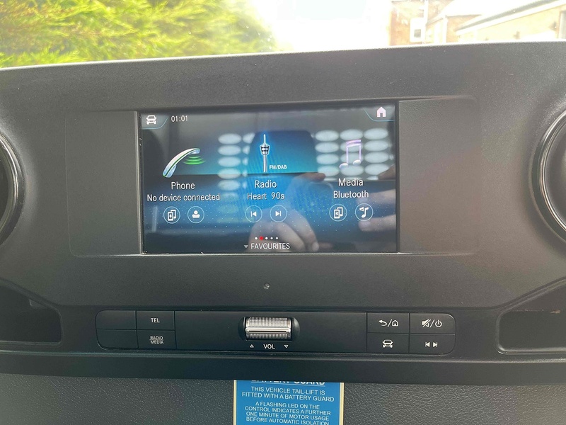 Mercedes-Benz 315 CDI Progressive Dropside With Taillift 2.0 2dr Dropside Manual Diesel