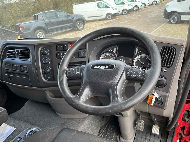 DAF No Standard Specification or Optional Extras.